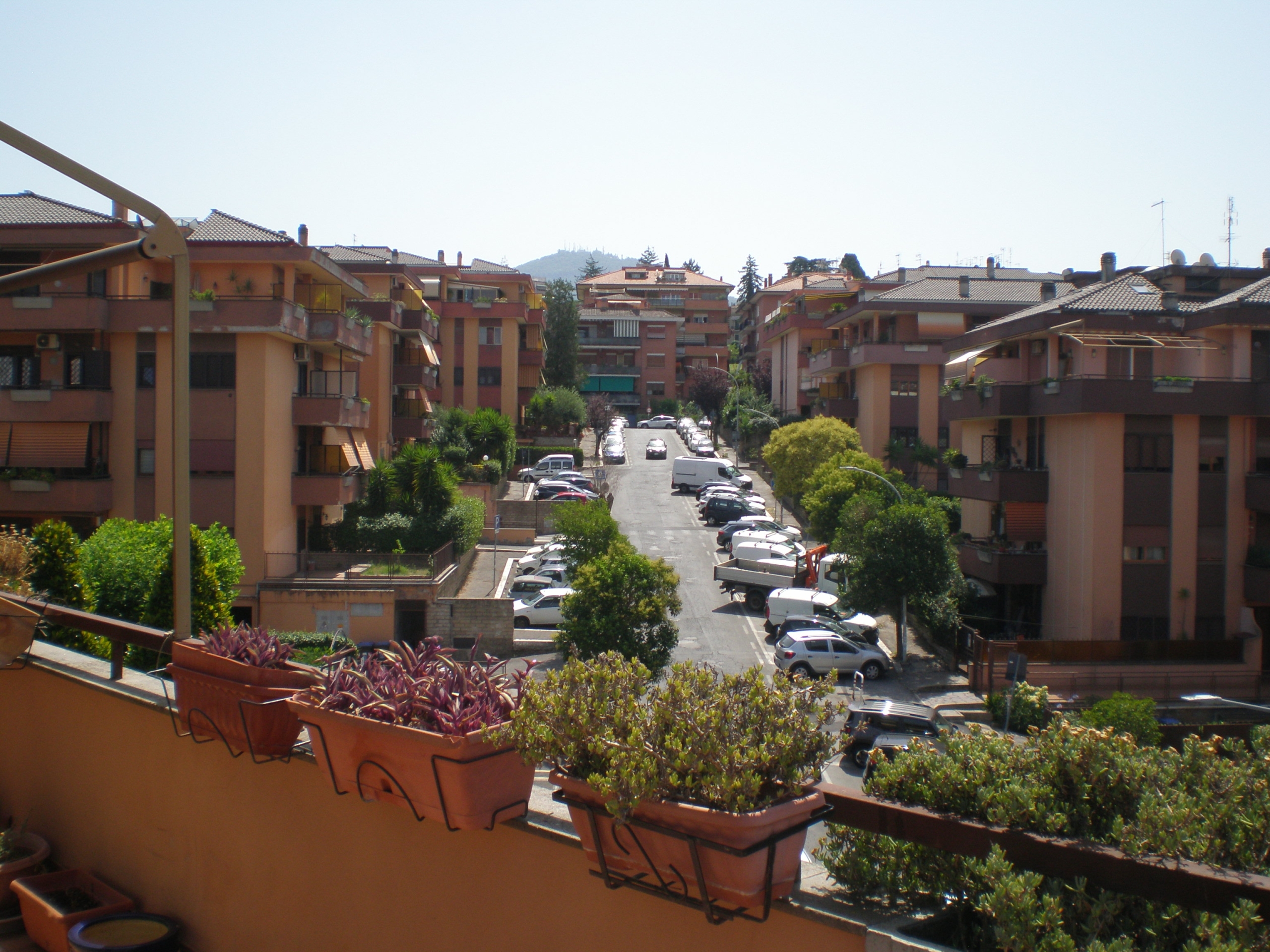 OLYMPUS DIGITAL CAMERA Luminoso e Panoramico Attico con Terrazzo